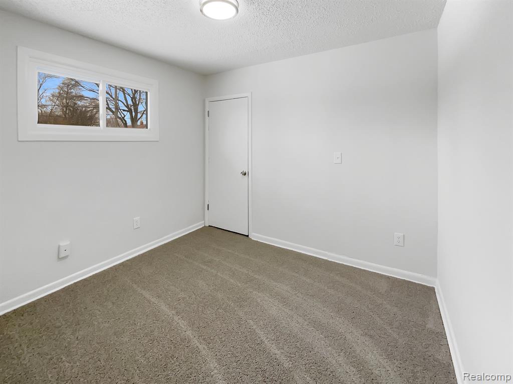 11340 Delano Street Romulus, MI 48174 - Photo 17 of 20