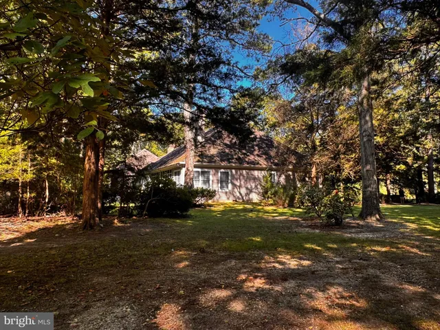 $849,900 | 632 East Lost Pine Way Road, Absecon, NJ 08205