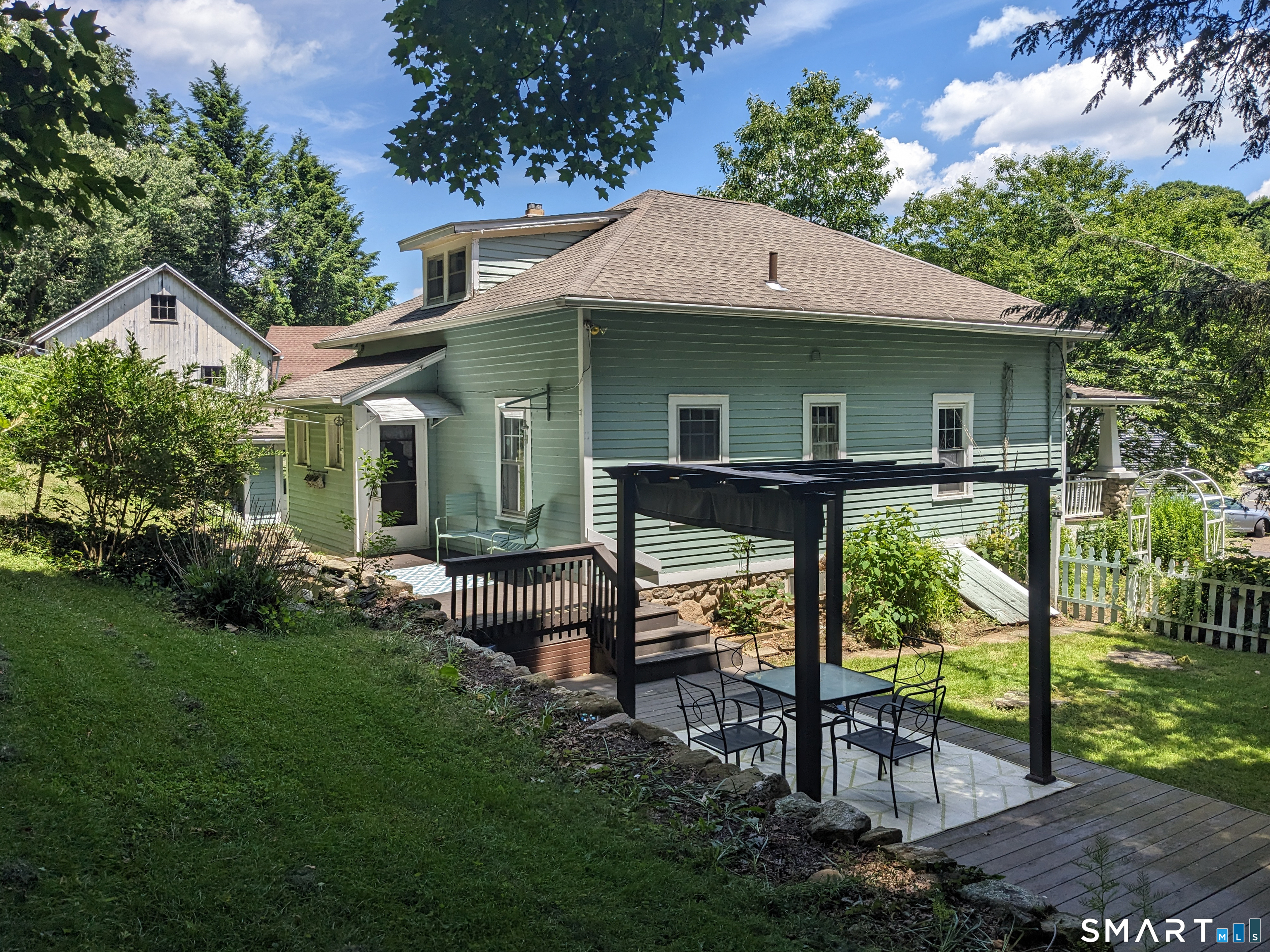 111 Woolson Street Watertown, CT 06795 - Photo 5 of 25