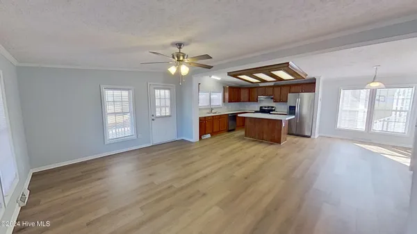 $2,150 | 4618 Gordon Road, Wilmington, NC 28405