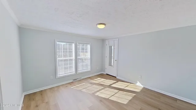 $2,200 | 4618 Gordon Road, Wilmington, NC 28405