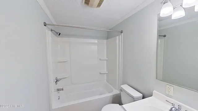 $2,200 | 4618 Gordon Road, Wilmington, NC 28405