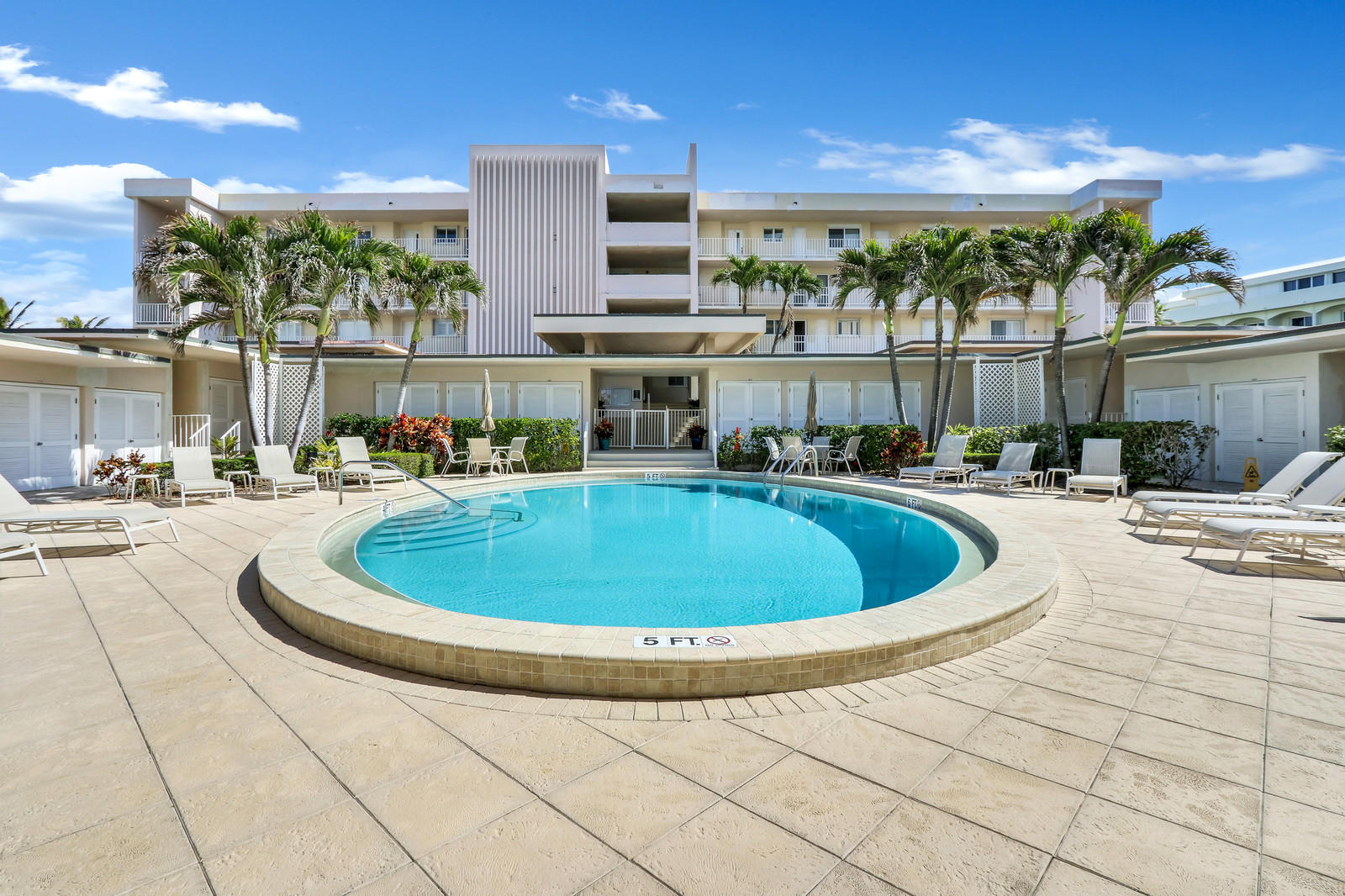 350 South Beach Road, Unit 306 Jupiter, FL 33469 - Photo 19 of 20 Pool Area