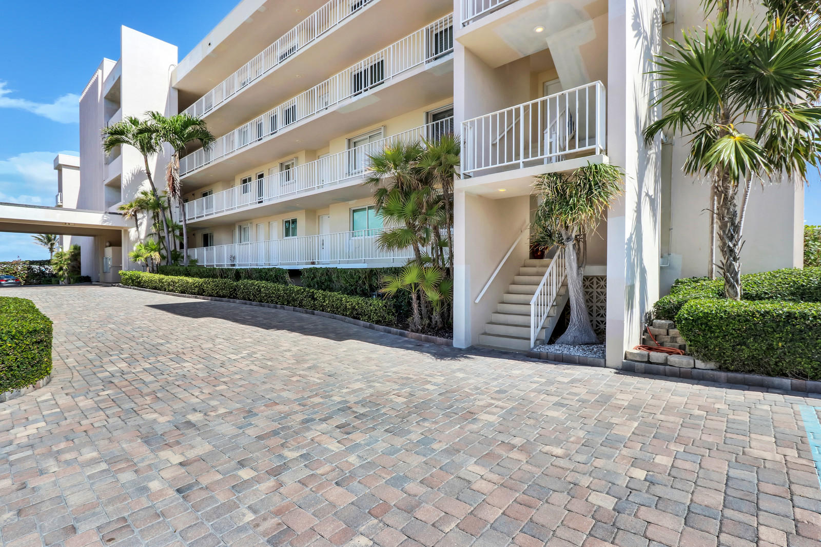 350 South Beach Road, Unit 306 Jupiter, FL 33469 - Photo 3 of 20 Front of Building