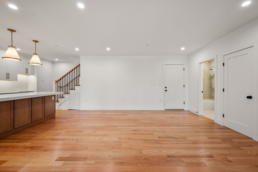9 Sydney Street, Unit PH2 Boston, MA 02125 - Photo 11 of 25