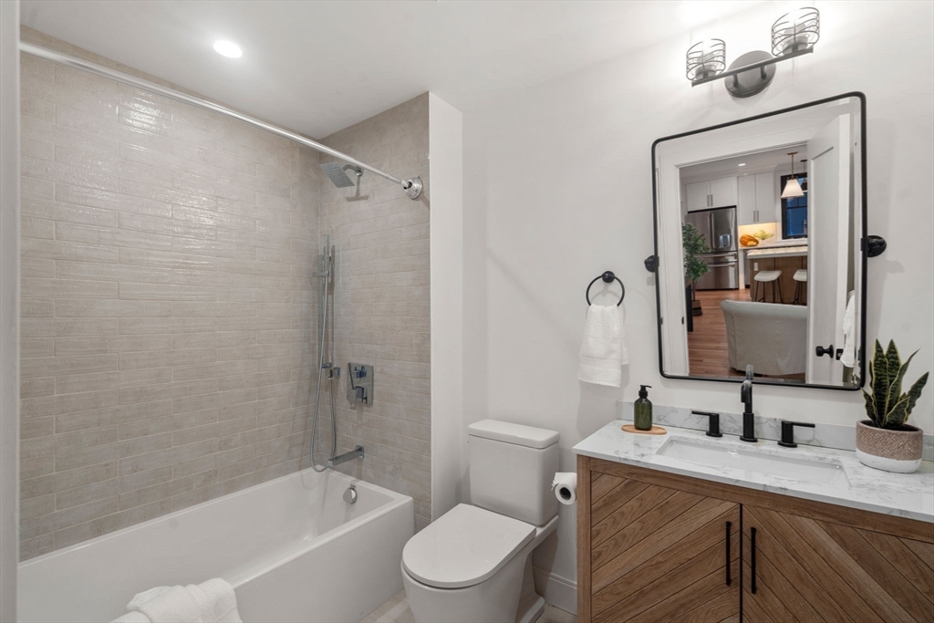9 Sydney Street, Unit PH2 Boston, MA 02125 - Photo 18 of 25