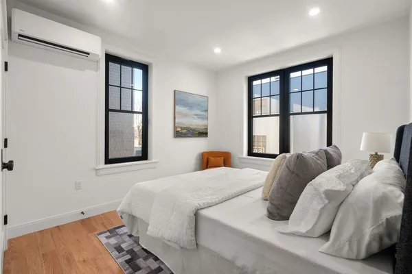 $979,000 | 9 Sydney Street, Unit PH2, Boston, MA 02125