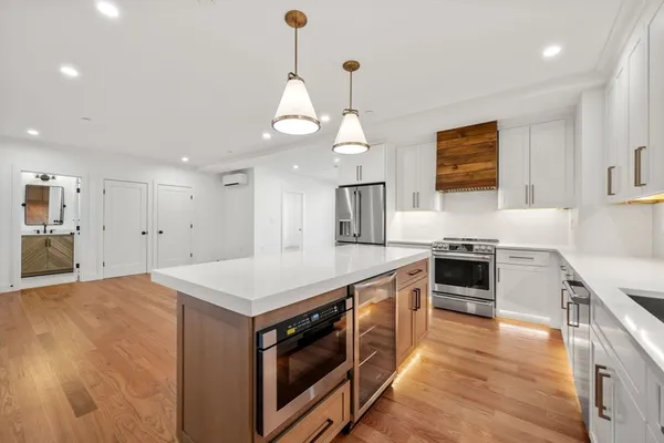 $979,000 | 9 Sydney Street, Unit PH2, Boston, MA 02125