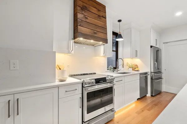 $979,000 | 9 Sydney Street, Unit PH2, Boston, MA 02125