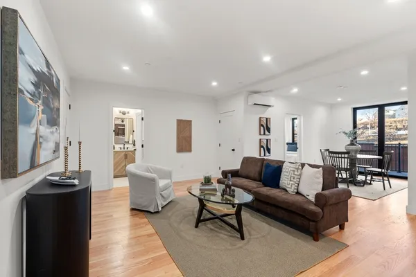$979,000 | 9 Sydney Street, Unit PH2, Boston, MA 02125