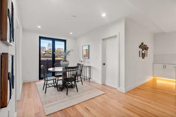 $979,000 | 9 Sydney Street, Unit PH2, Boston, MA 02125