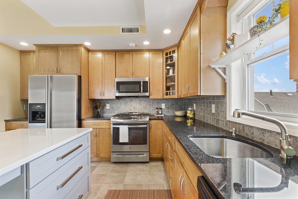 26 Kilsythe Road, Unit 26 Arlington, MA 02476 - Photo 10 of 32