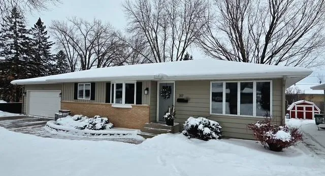 $375,000 | 317 West 4th Street, Waconia, MN 55387