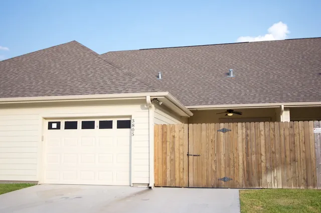 $2,000 | 3805 Estes Park, College Station, TX 77845