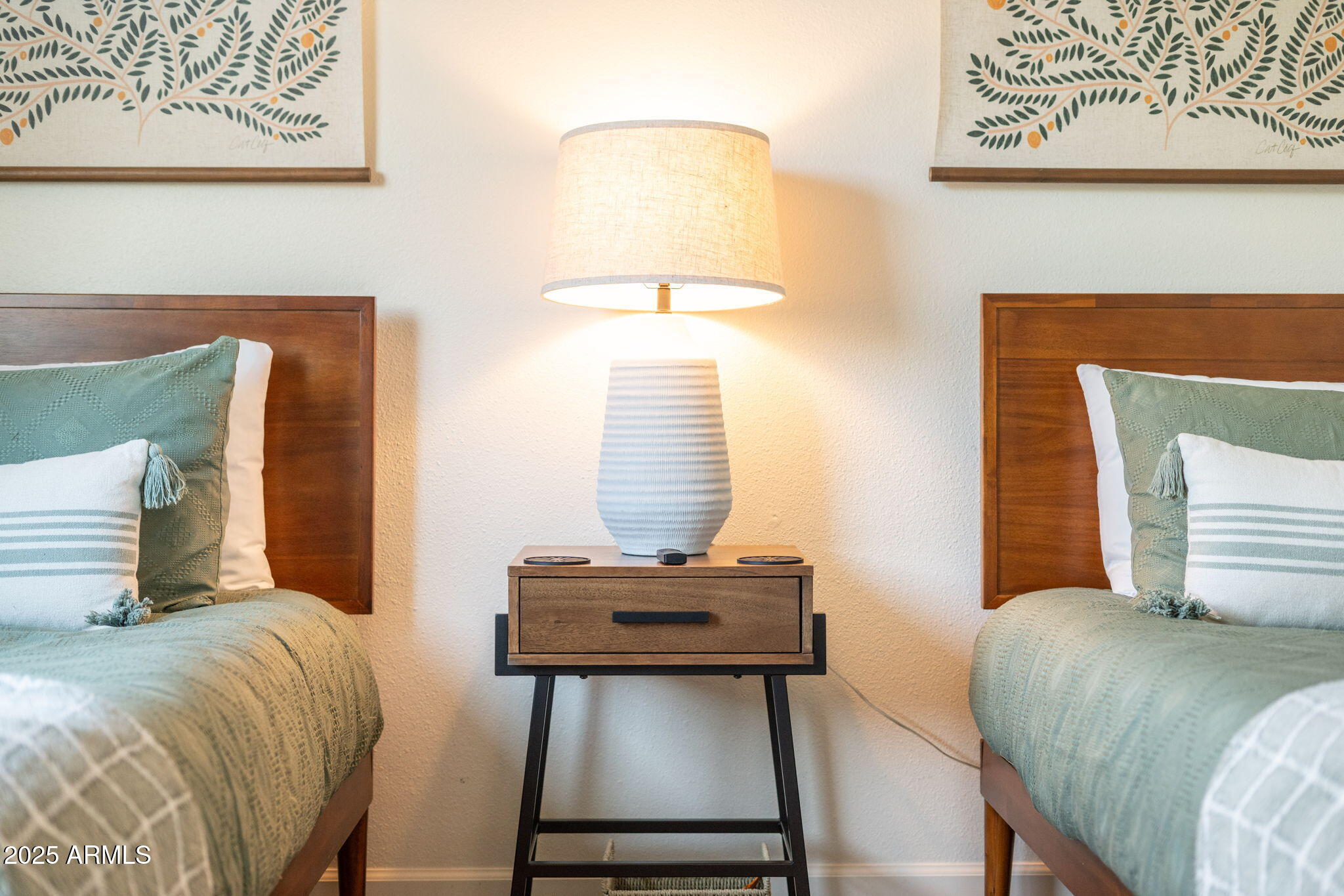 5142 East Nisbet Road Scottsdale, AZ 85254 - Photo 30 of 54 a bedroom with a bed and a window