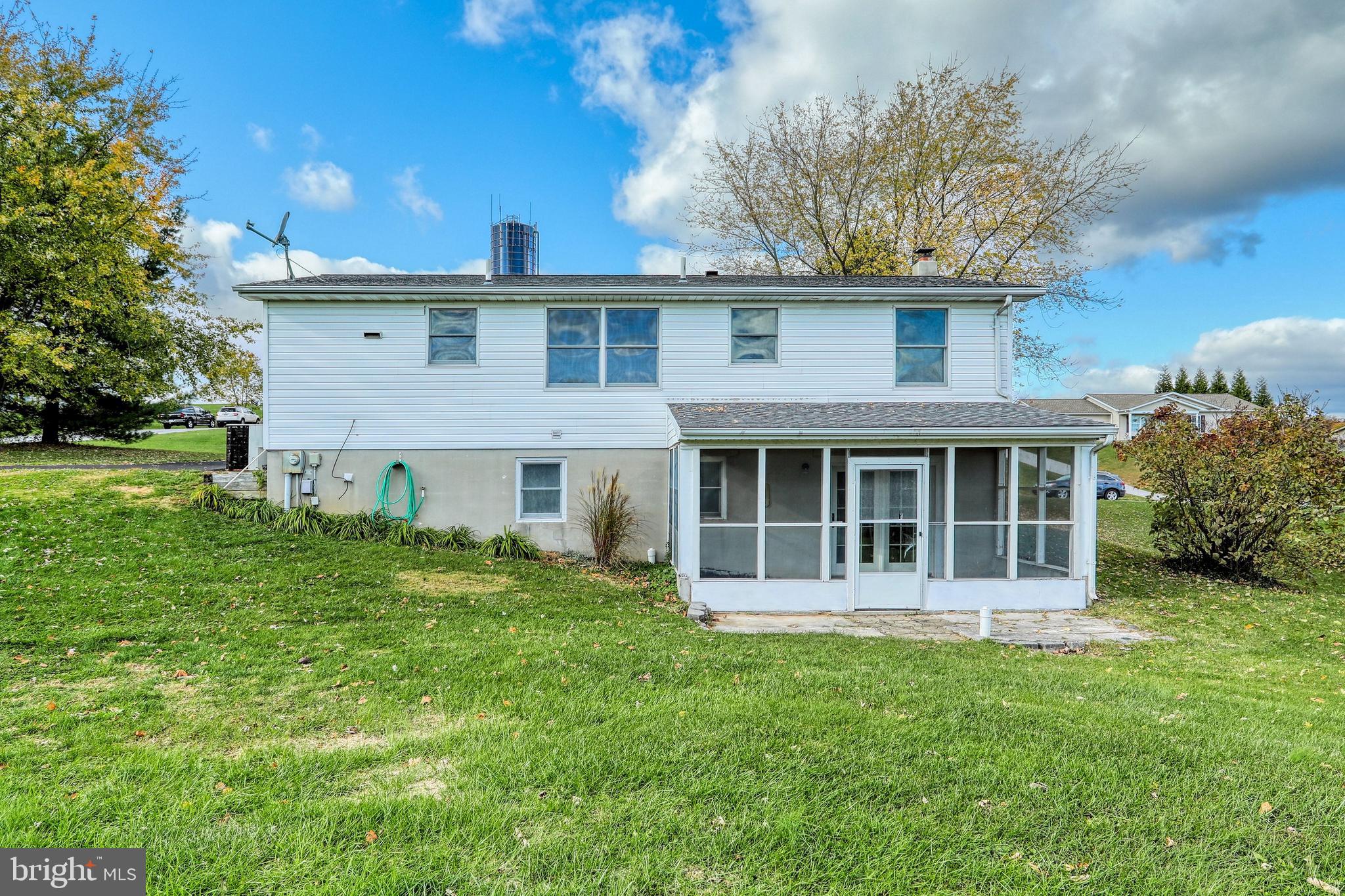 71 Michelle Way Hanover, PA 17331 - Photo 4 of 48 back of house