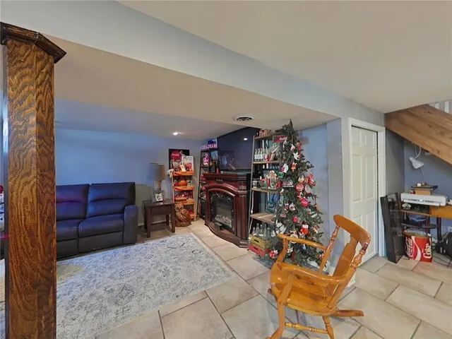 $299,900 | 508 East Price Avenue, Savannah, MO 64485