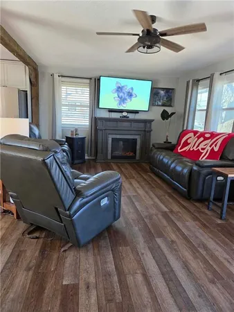 $279,900 | 508 East Price Avenue, Savannah, MO 64485