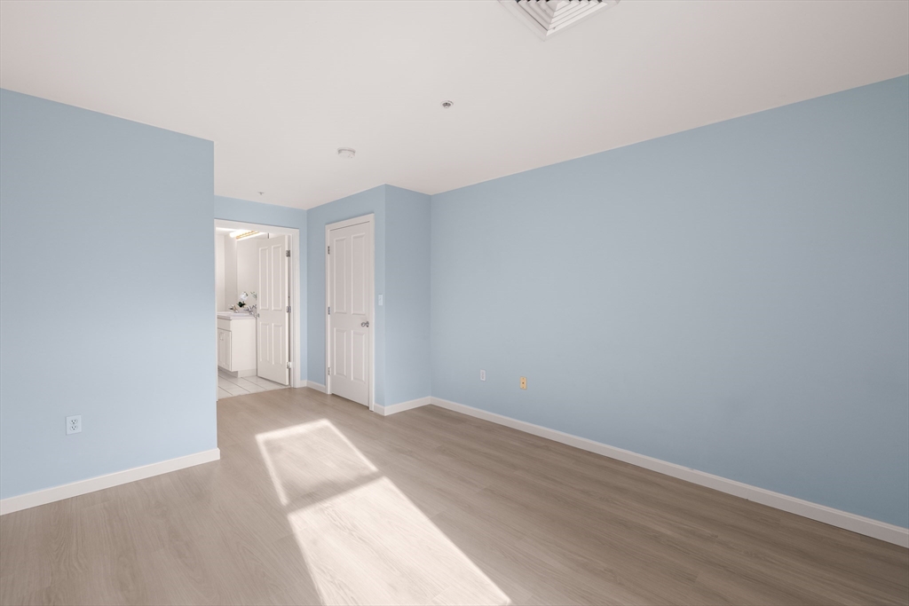 30 Franklin Street, Unit 314 Malden, MA 02148 - Photo 20 of 28 a view of an empty room