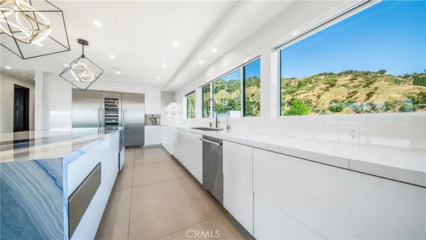 $4,495,000 | 1001 Vía Alta, Burbank, CA 91501