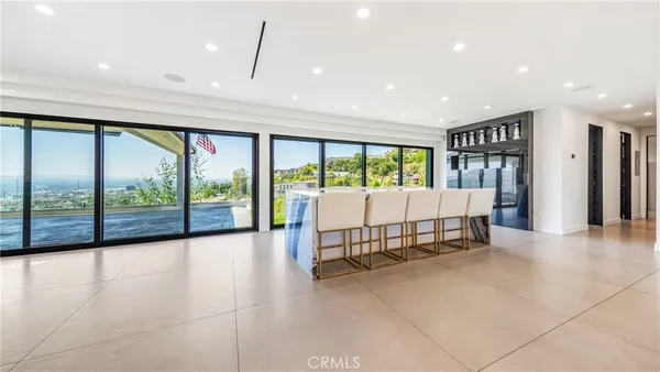 $4,495,000 | 1001 Vía Alta, Burbank, CA 91501