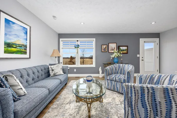 $345,000 | 8911 Barrington Lane, Unit 30, Jenison, MI 49428