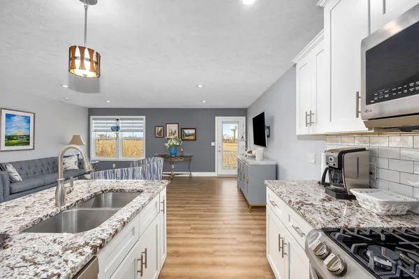 $345,000 | 8911 Barrington Lane, Unit 30, Jenison, MI 49428