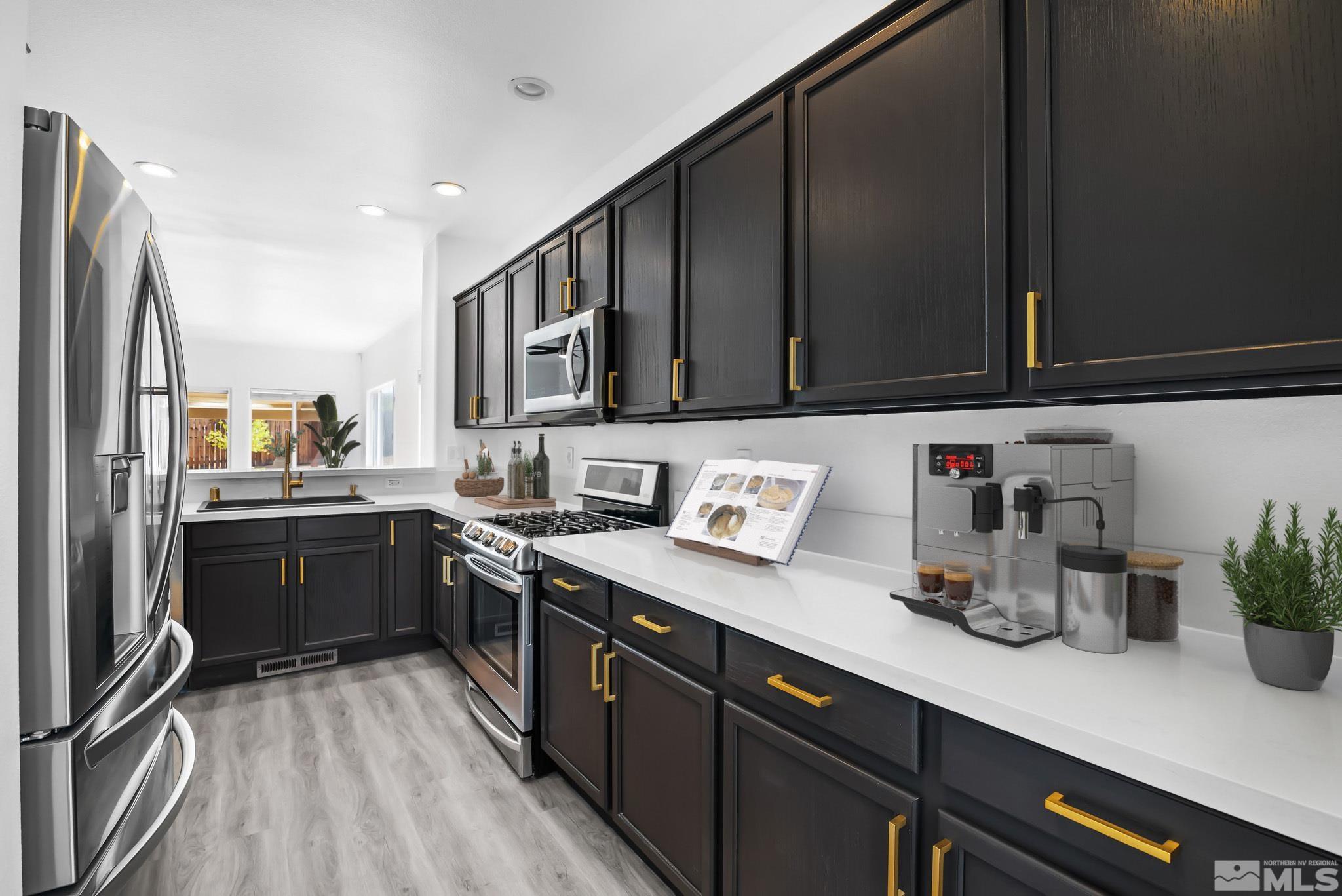 7556 Gold Drive Reno, NV 89506 - Photo 5 of 39 Photo 5