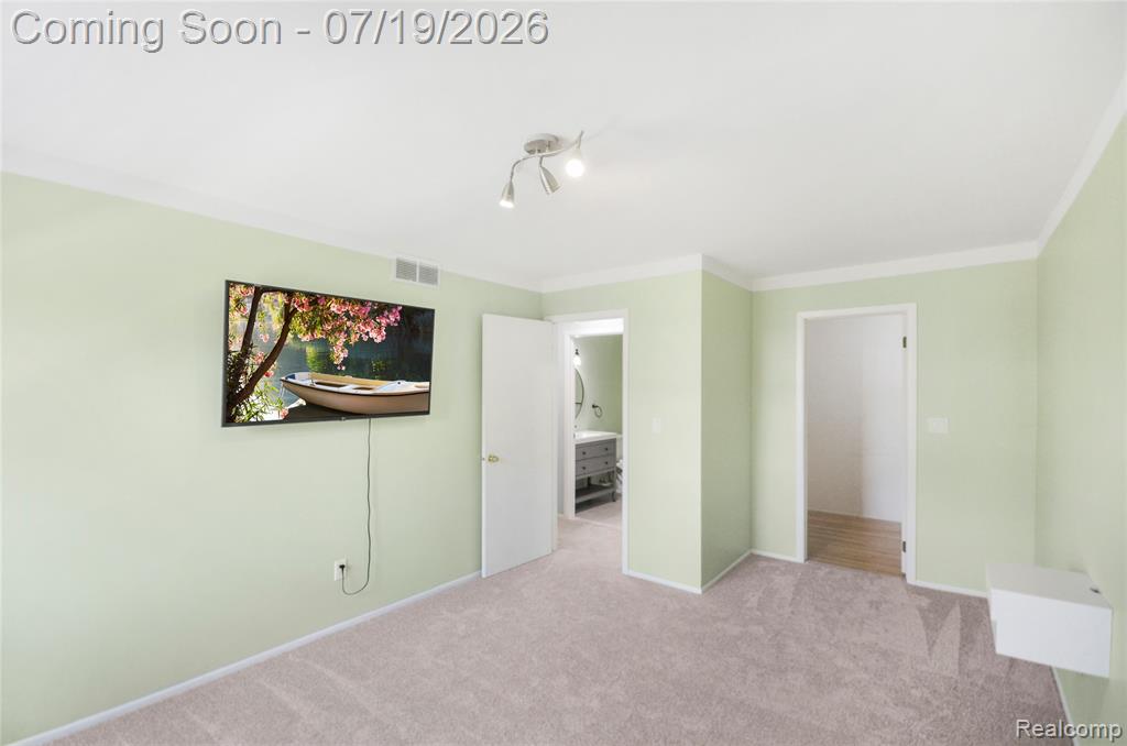 29257 Hayes Road, Unit 7 Warren, MI 48088 - Photo 17 of 20