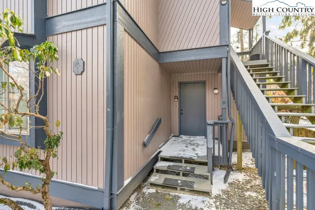 $325,000 | 150 Glenwood Lane, Unit A1, Sugar Mountain, NC 28604