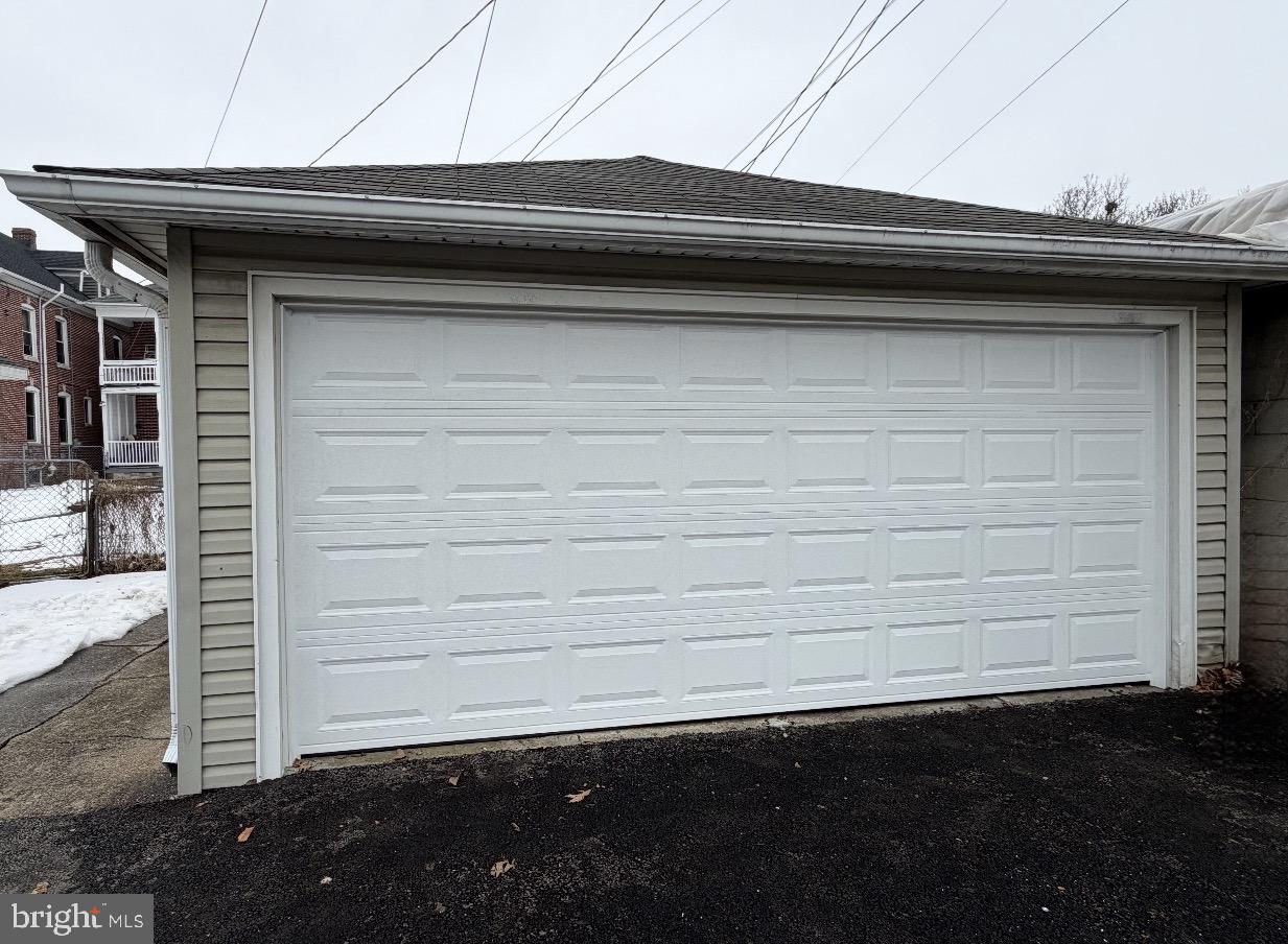 33 Sprenkle Avenue Hanover, PA 17331 - Photo 6 of 53