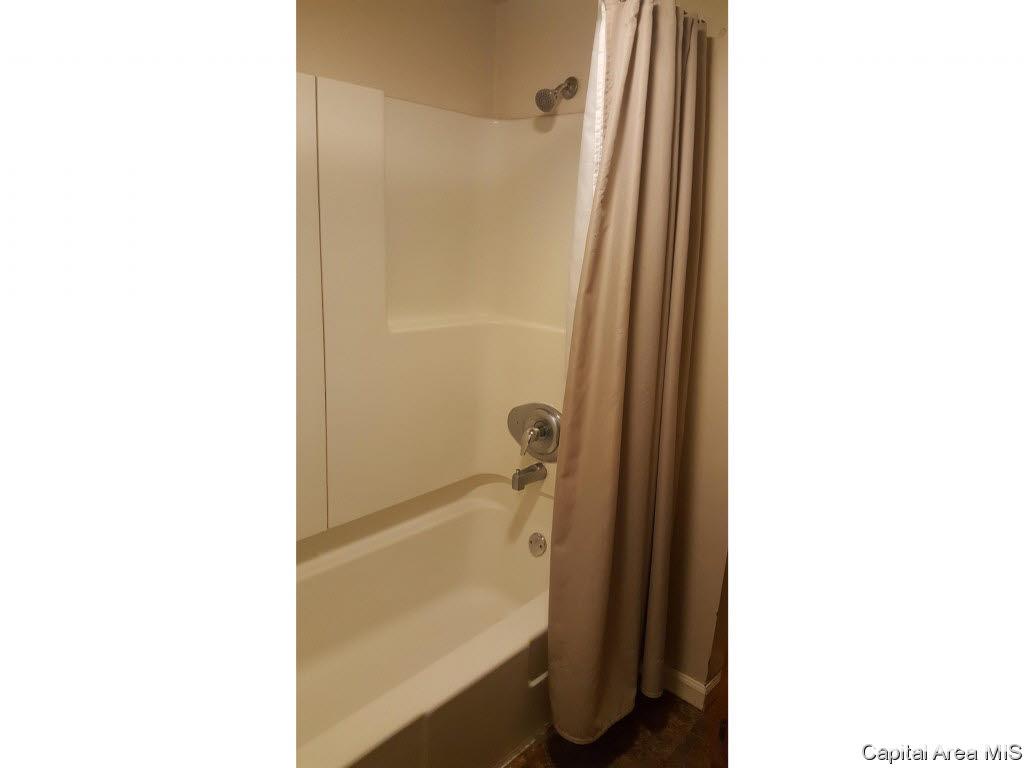 4251 Laverna Road Springfield, IL 62707 - Photo 25 of 35