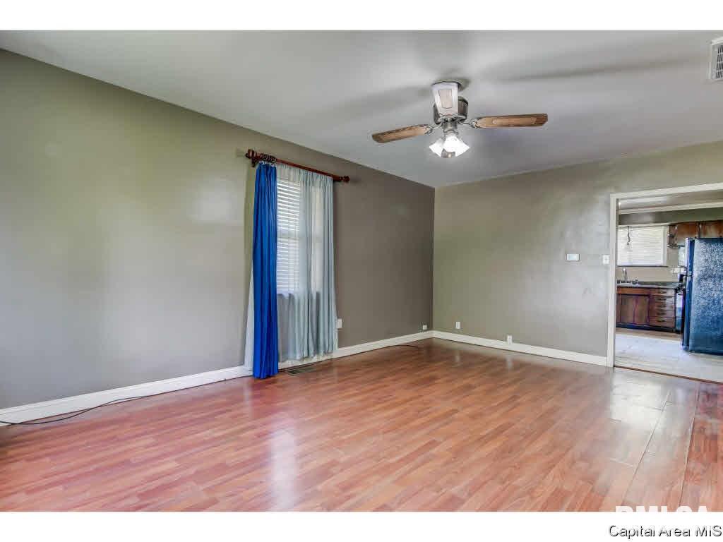 4251 Laverna Road Springfield, IL 62707 - Photo 3 of 35