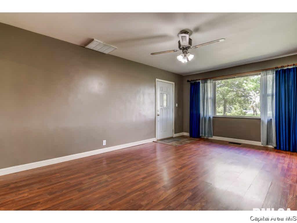 4251 Laverna Road Springfield, IL 62707 - Photo 5 of 35