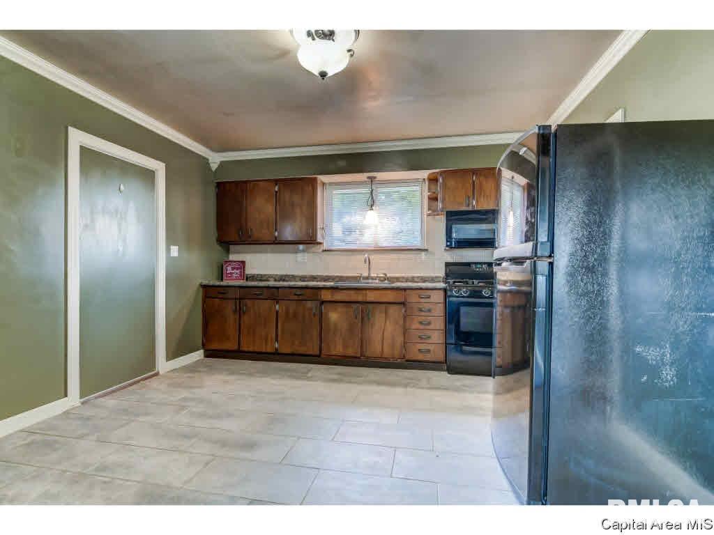 4251 Laverna Road Springfield, IL 62707 - Photo 7 of 35