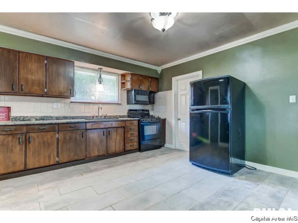 4251 Laverna Road Springfield, IL 62707 - Photo 8 of 35