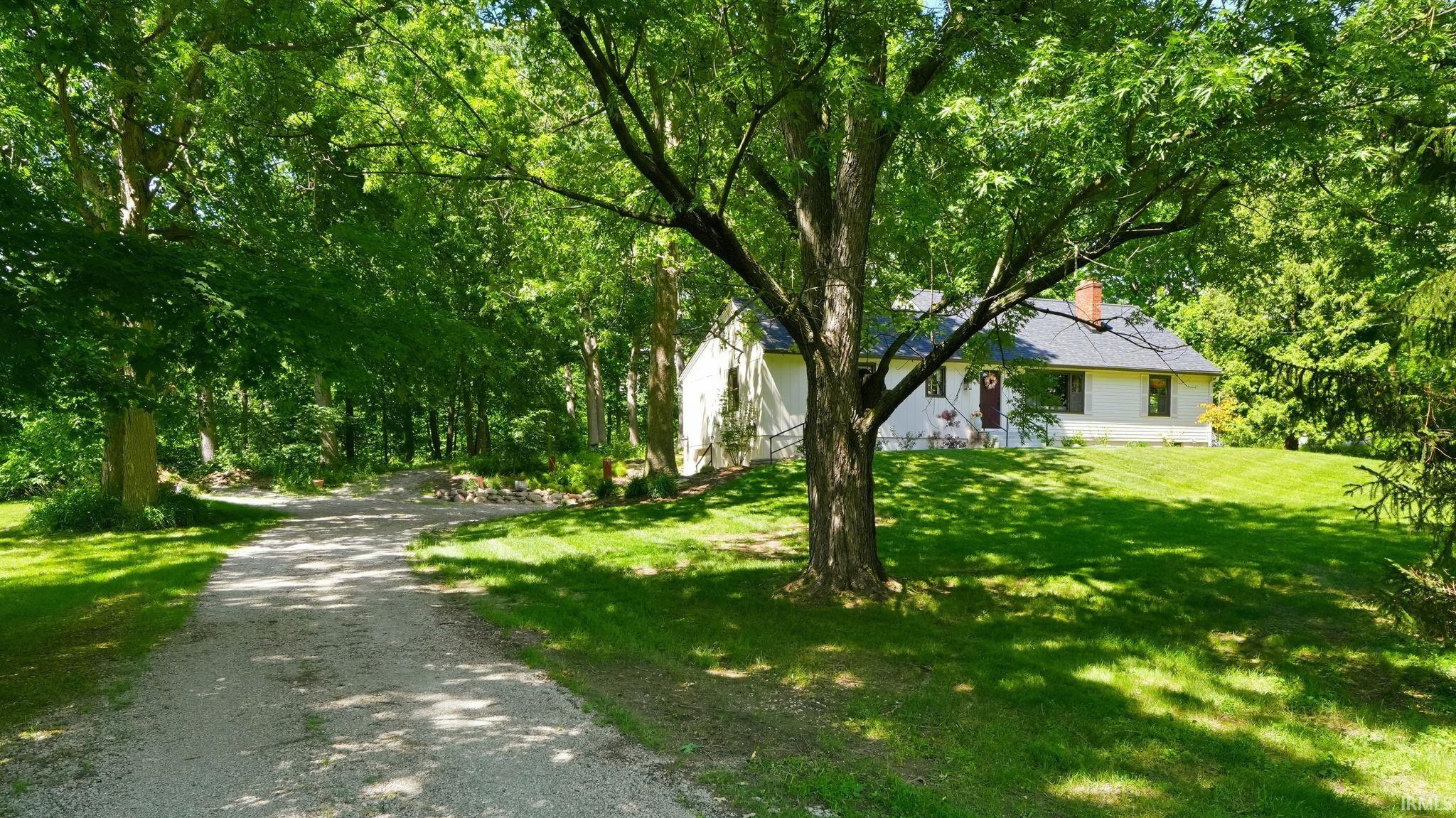 537 East Till Road Fort Wayne, IN 46825 - Photo 3 of 50