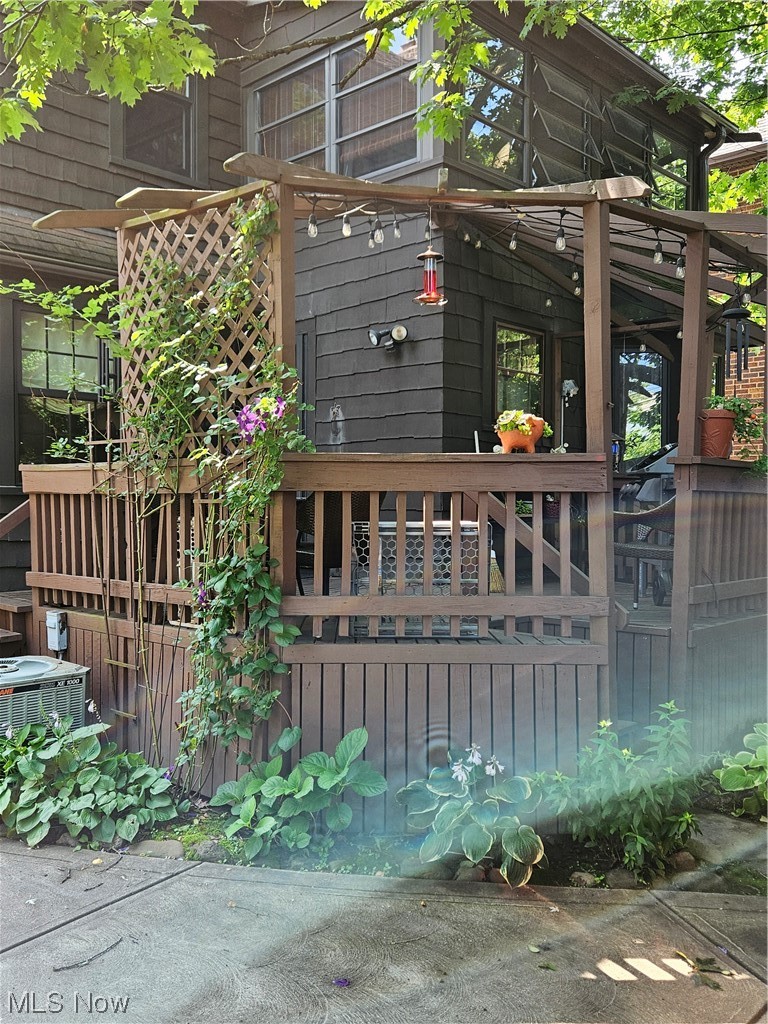 2400 Rinard Road Cleveland, OH 44118 - Photo 30 of 35 Gallery Image 30