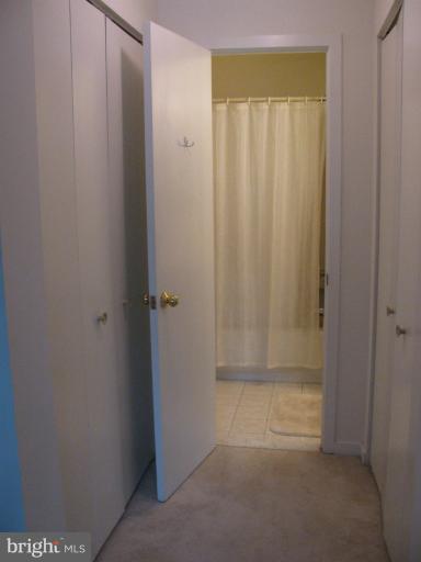 122 West Barre Street, Unit R Baltimore, MD 21201 - Photo 11 of 18 Bath (Master)