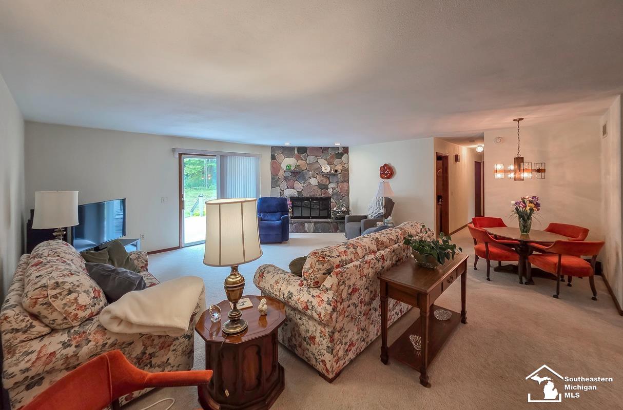 10301 Douglas Road Temperance, MI 48182 - Photo 21 of 35