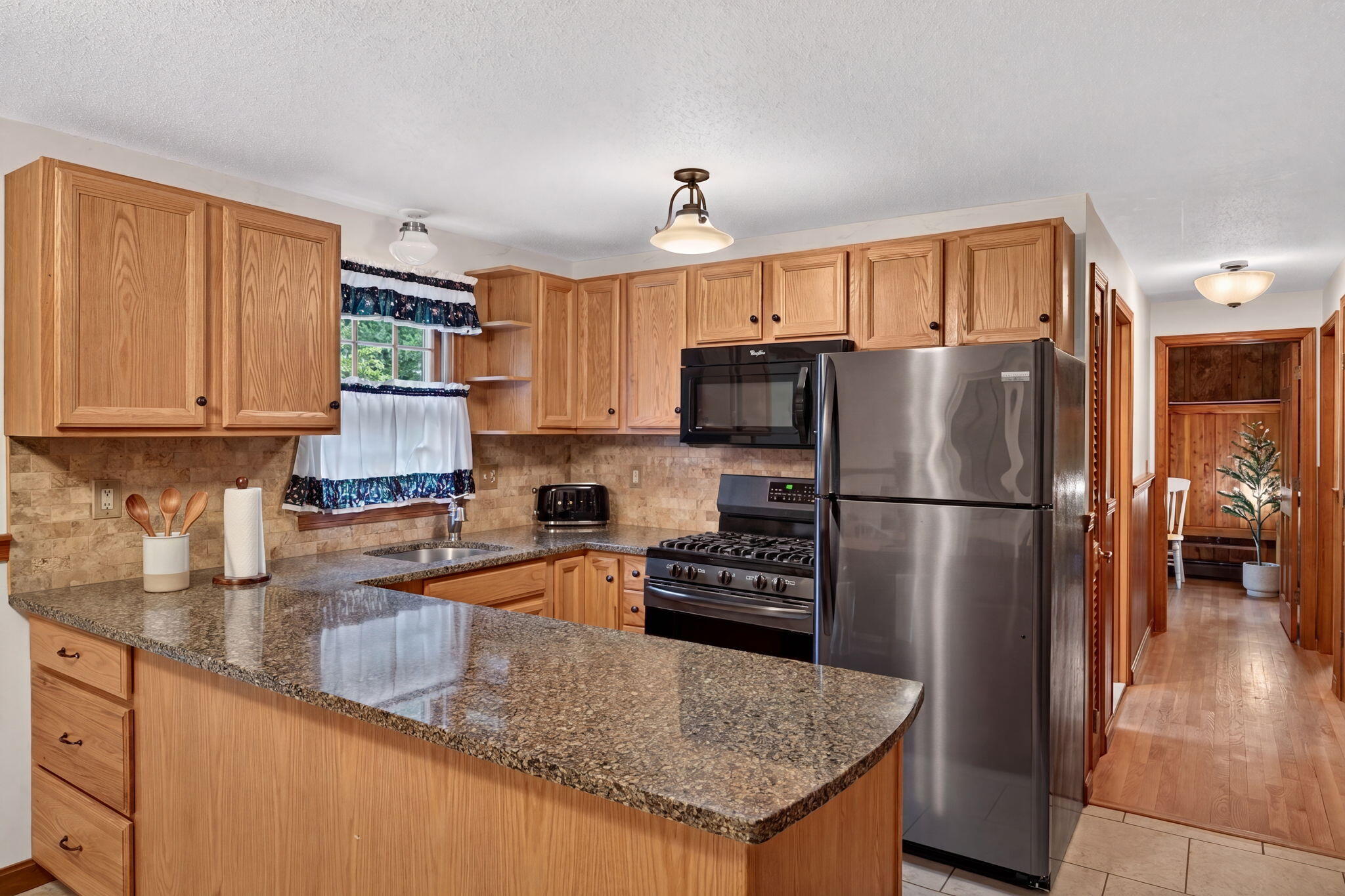 65 Richardson Road Centerville, MA 02632 - Photo 10 of 34 23-8P0A4787