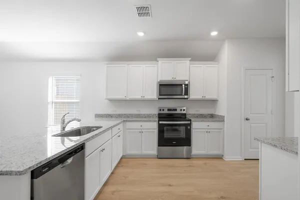 $2,205 | 100 Paria Court, Jarrell, TX 76537