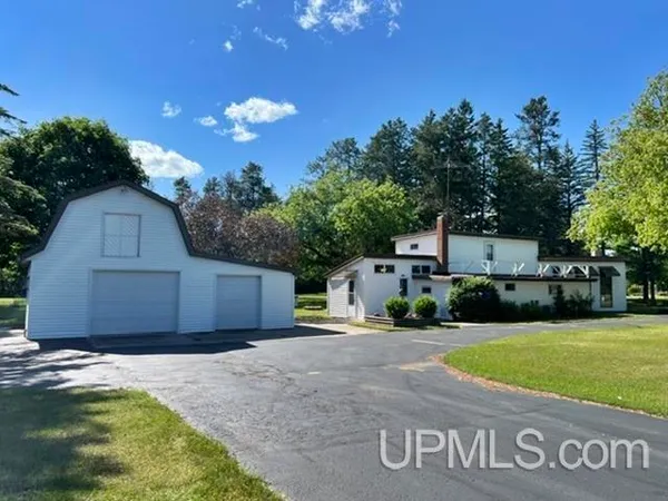 $199,900 | N7753 La Plante Court, Crivitz, WI 54114
