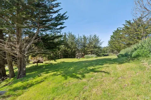 $1,750,000 | 11798 Highway 1, Point Reyes Station, CA 94956