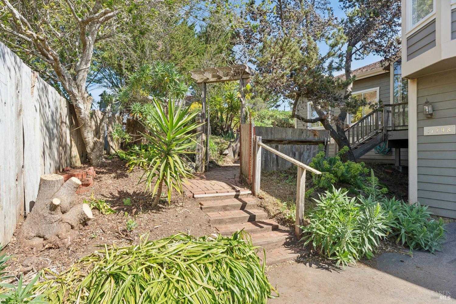 11798 Highway 1 Point Reyes Station, CA 94956 - Photo 4 of 64