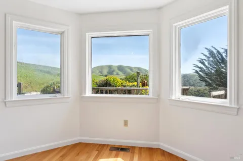 $1,750,000 | 11798 Highway 1, Point Reyes Station, CA 94956