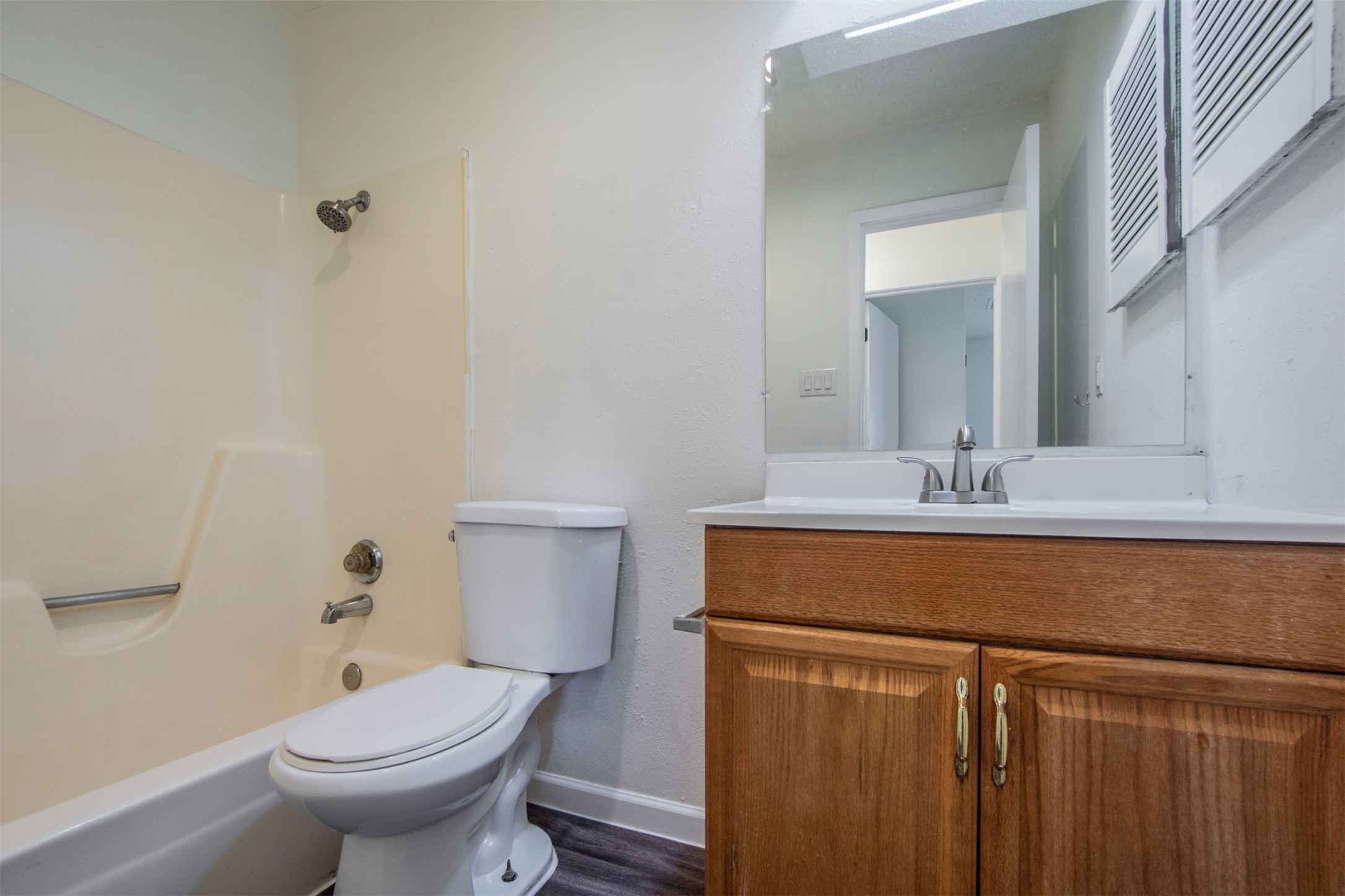 5804 Hammermill Run Austin, TX 78744 - Photo 12 of 15