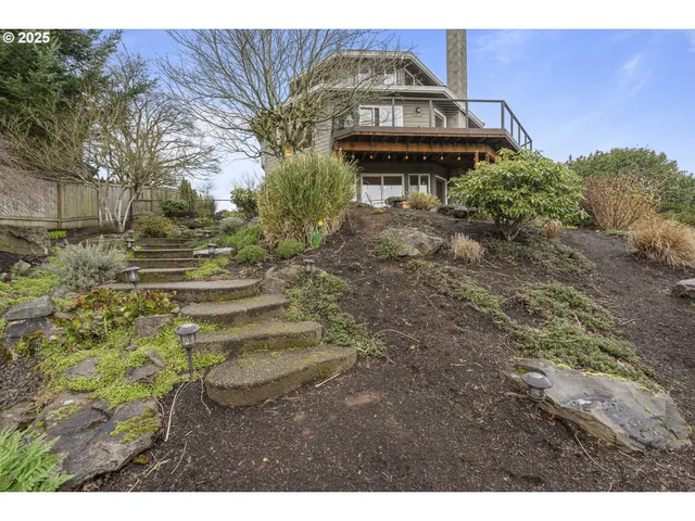 $589,000 | 2557 Bandon Court Northwest, Salem, OR 97304