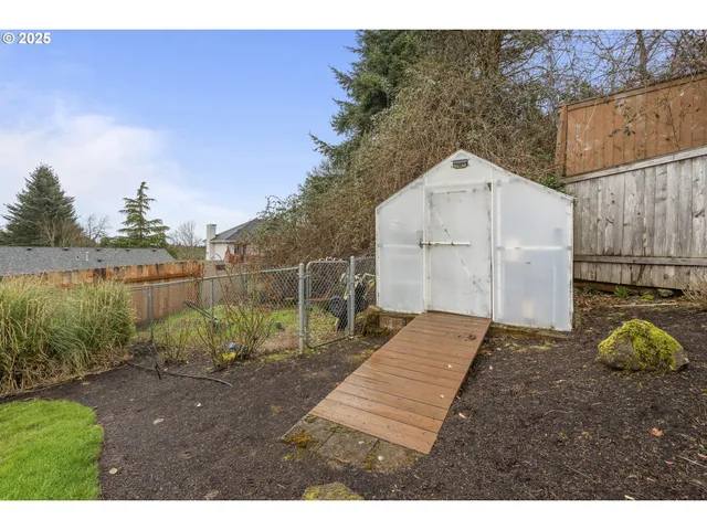 $589,000 | 2557 Bandon Court Northwest, Salem, OR 97304