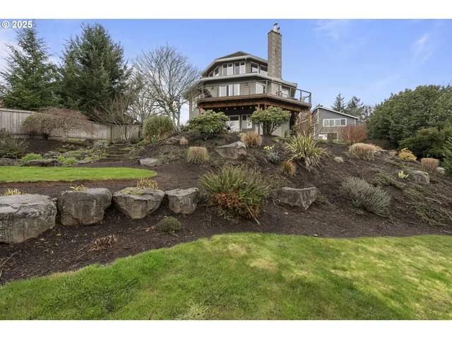 $589,000 | 2557 Bandon Court Northwest, Salem, OR 97304